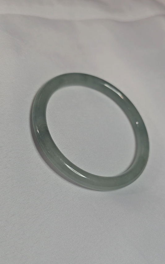 GUARDIAN | JAYDE Untreated Grade-A Jadeite Bangle in Aqua Green (54.5mm Thin Round)