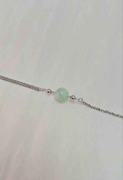 Yuan | Classic Jadeite Bracelet in White and Pastel Green