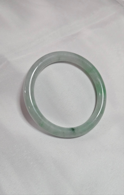 GUARDIAN | JAYDE Untreated Grade-A Jadeite Bangle in Pastel Green (55.8mm Round)