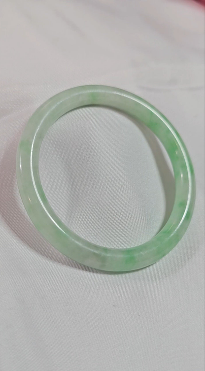 GUARDIAN | JAYDE Natural Grade-A Jadeite Bangle in Pastel Green and White (54.3mm Round)