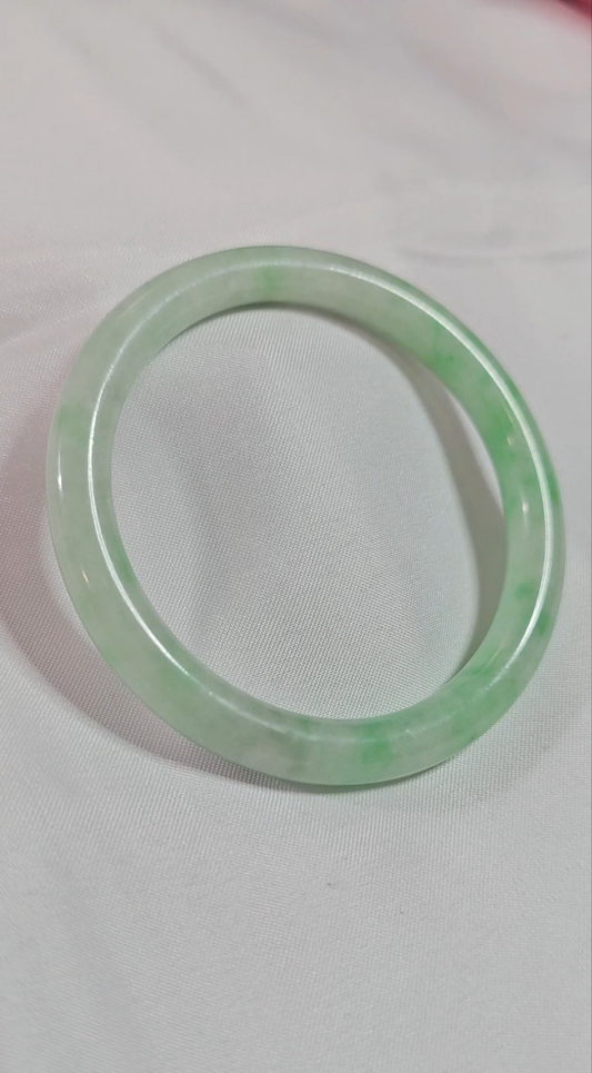 GUARDIAN | JAYDE Natural Grade-A Jadeite Bangle in Pastel Green and White (54.3mm Round)