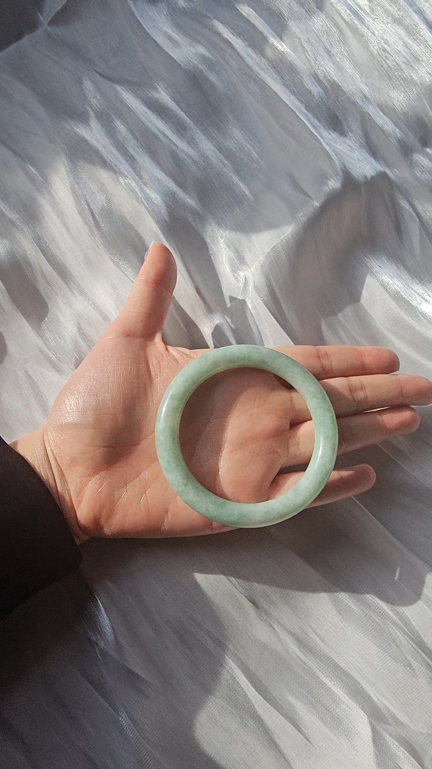 GUARDIAN | JAYDE Natural Grade-A Jadeite Bangle in Pastel Green (56mm Round)