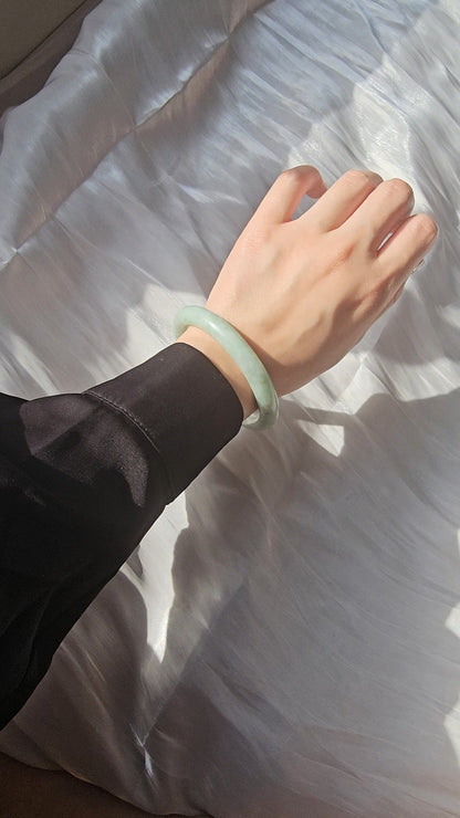 GUARDIAN | JAYDE Natural Grade-A Jadeite Bangle in Pastel Green (56mm Round)