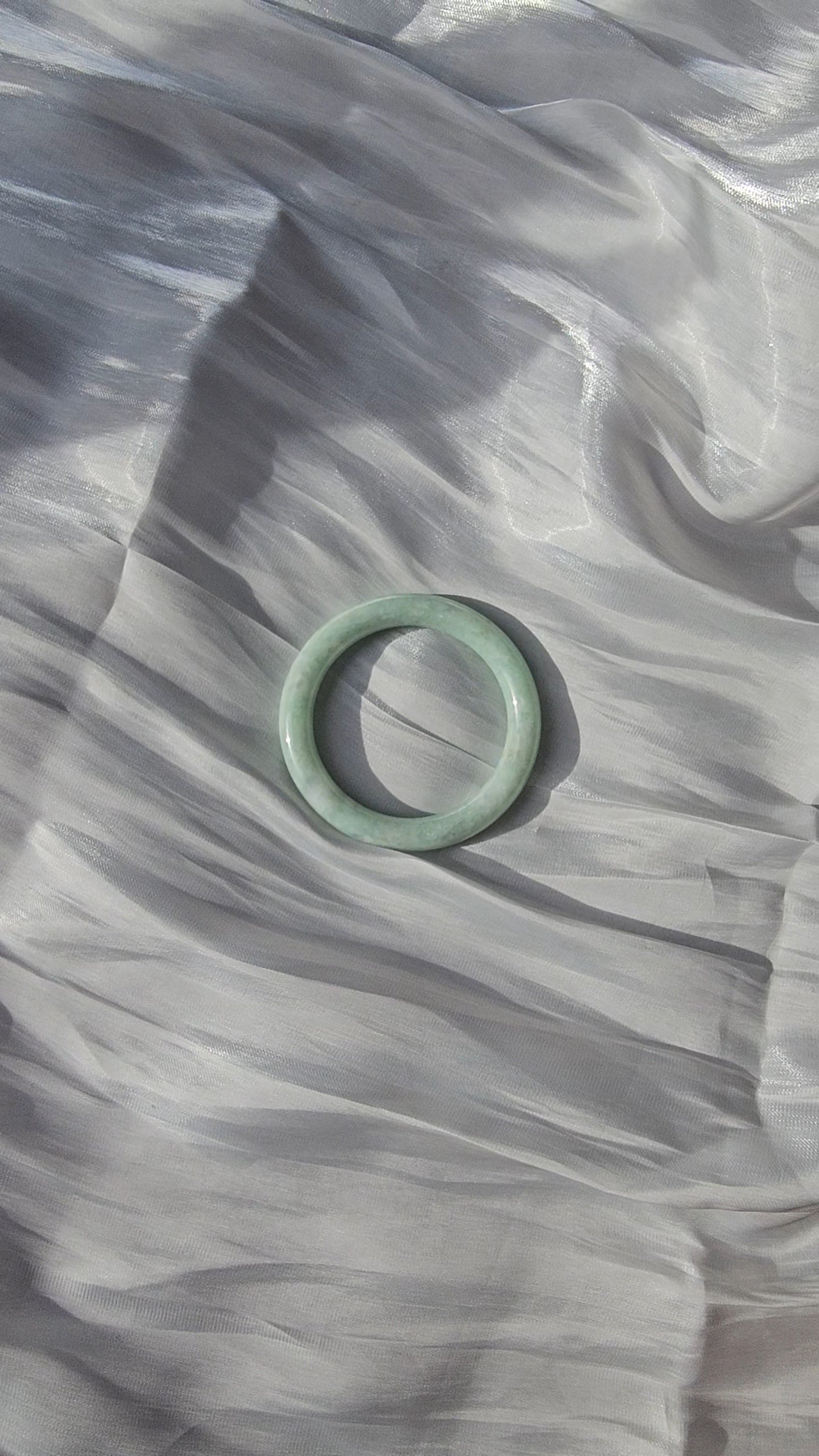 GUARDIAN | JAYDE Natural Grade-A Jadeite Bangle in Pastel Green (55.5mm Round)