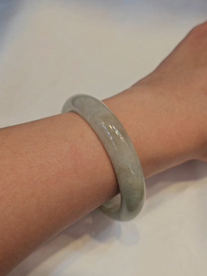 GUARDIAN | JAYDE Natural Grade-A Jadeite Bangle in Yellow Haze (54.7mm Half Round)
