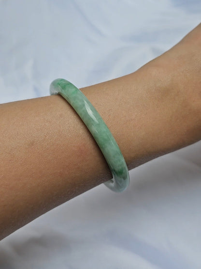 GUARDIAN | JAYDE Natural Grade-A Jadeite Bangle in Pastel Green (54.2mm Round)