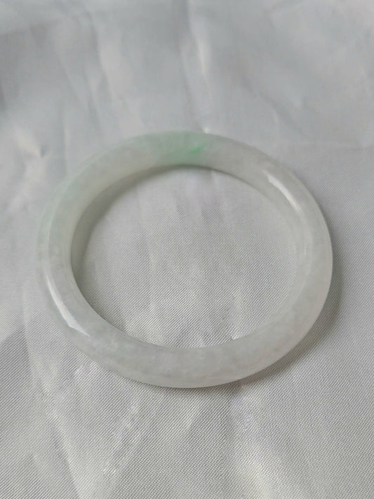 GUARDIAN | JAYDE Natural Grade-A Jadeite Bangle in Dreamy White with Pastel Green (55.4mm Round)