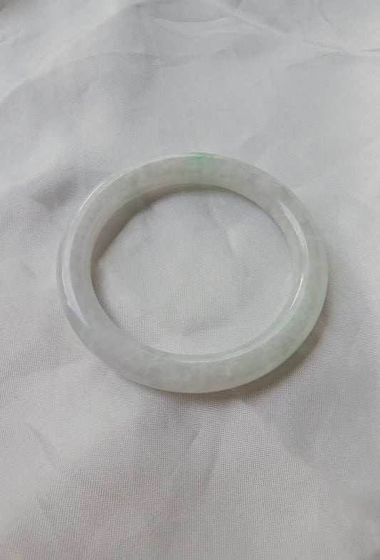 GUARDIAN | JAYDE Natural Grade-A Jadeite Bangle in Dreamy White with Pastel Green (55.2mm Round)
