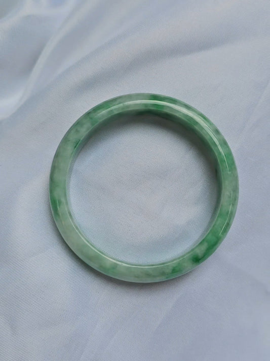 GUARDIAN | JAYDE Natural Grade-A Jadeite Bangle in Pastel Green (52.5mm Half Round)