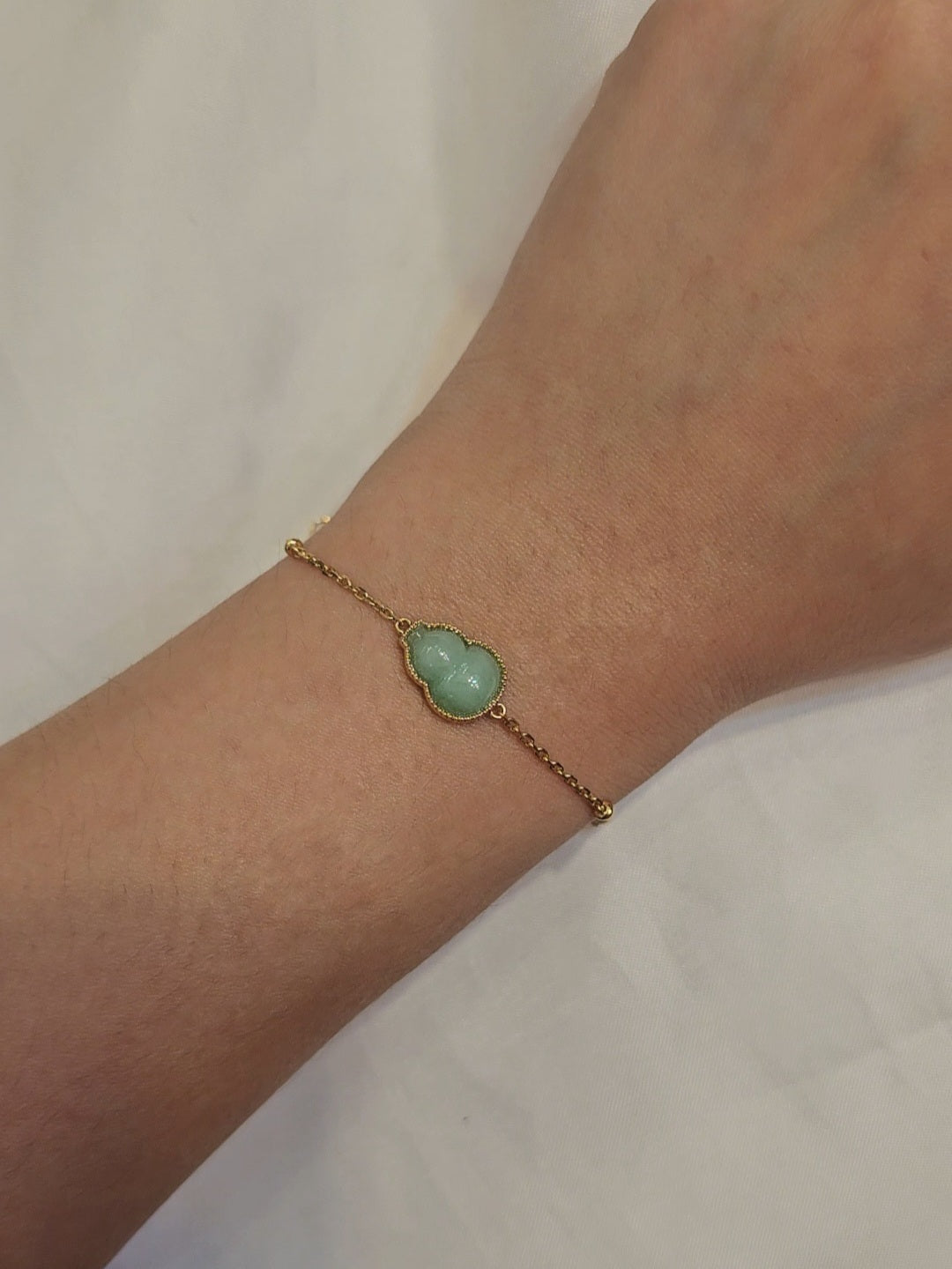 Guardian | Hulu Jadeite Bracelet in Pastel Green