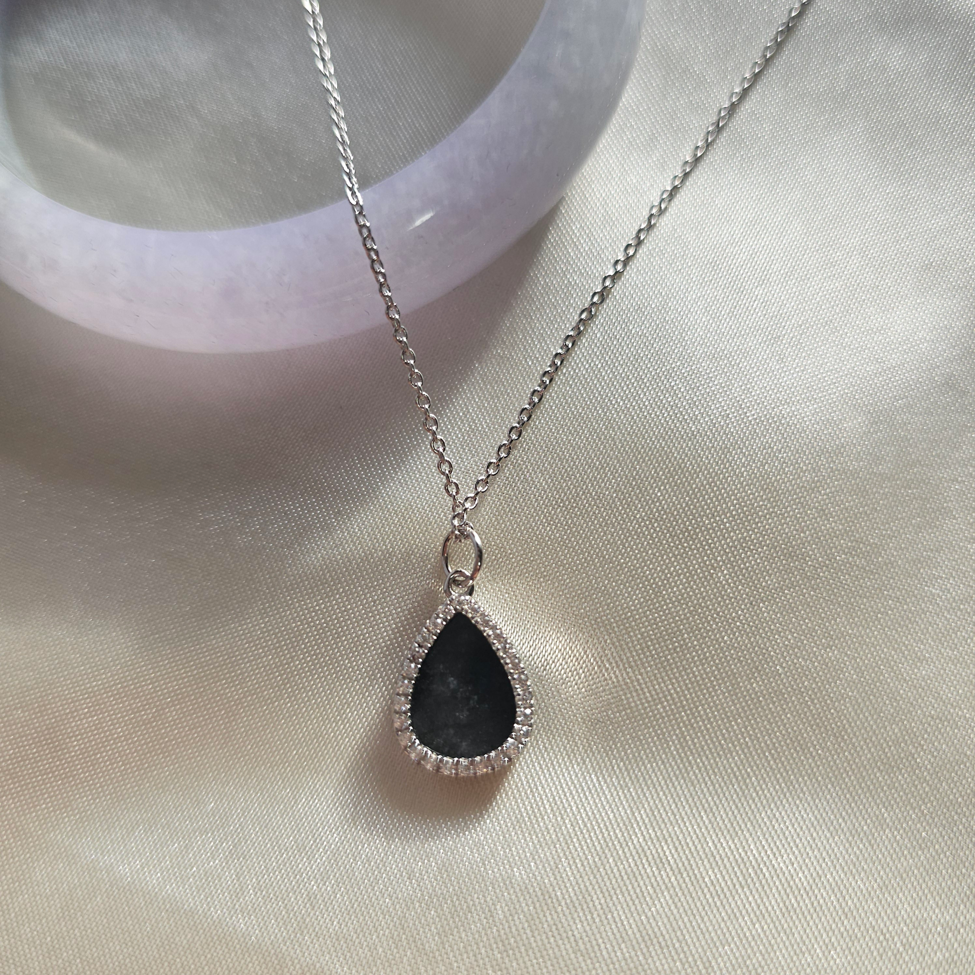 minimalistic modern simple raindrop shaped black  jadeite jade sterling silver palladium necklace 