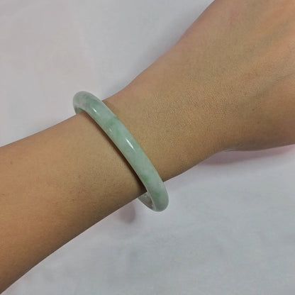 GUARDIAN | JAYDE Natural Grade-A Jadeite Bangle in Pastel Green and White (54.3mm Round)