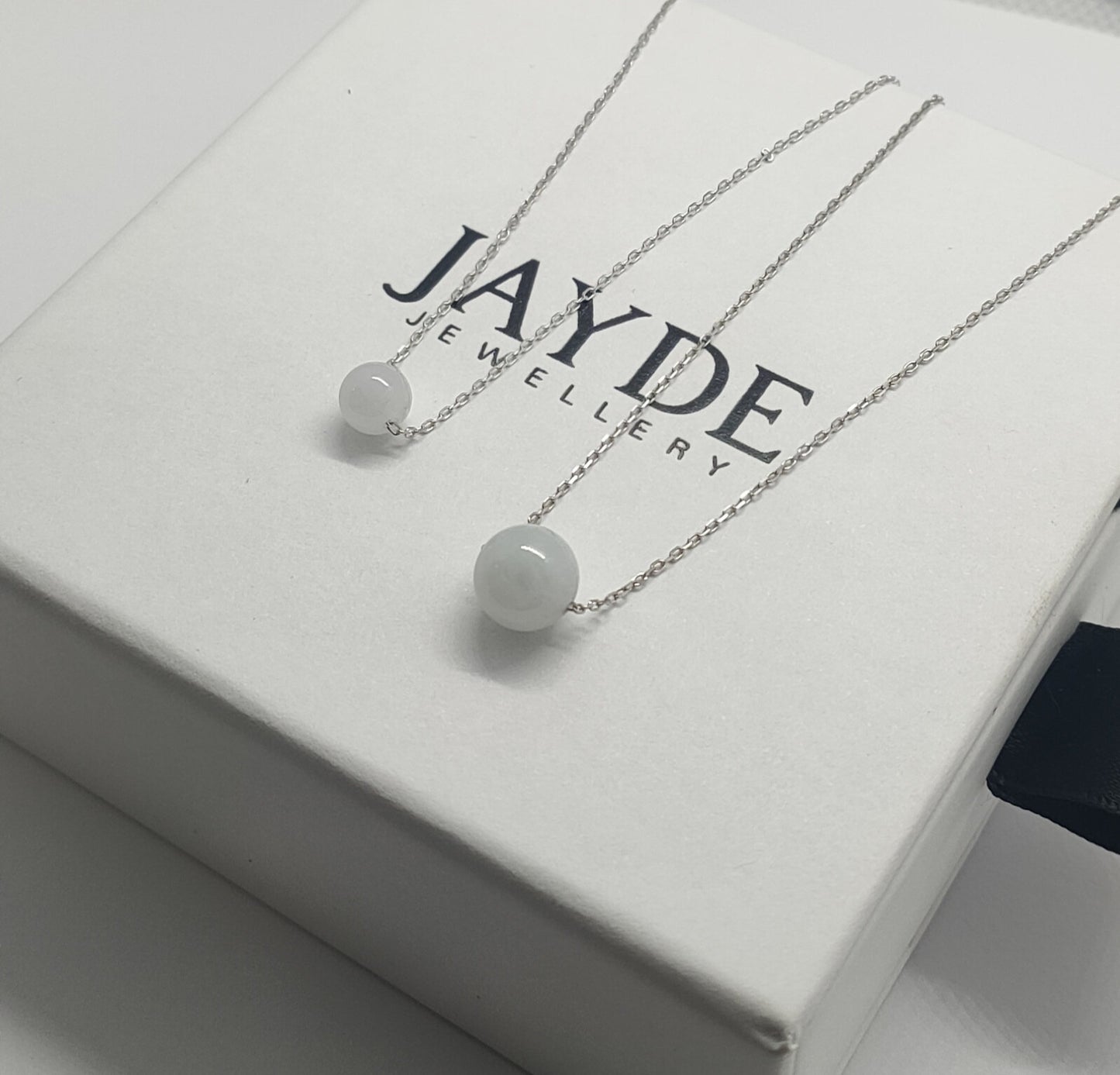 Yuan | Minimalist Floating Jade Necklace in Milky White