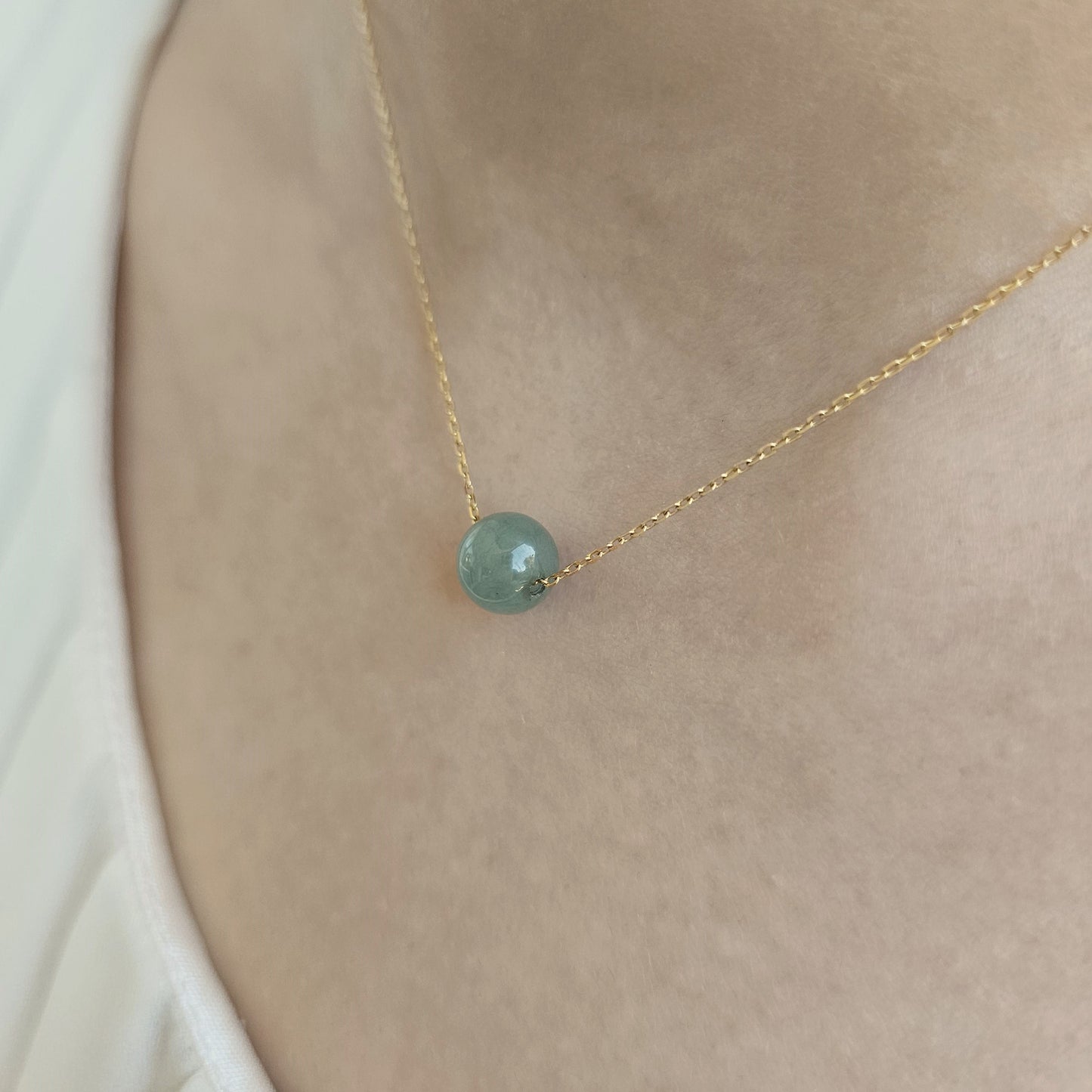 Yuan | Minimalist Floating Jade Necklace in Aqua Green