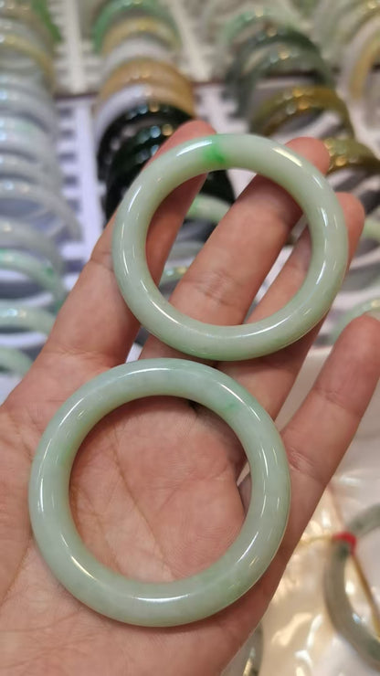 GUARDIAN | JAYDE Natural Grade-A Jadeite Baby Bangle in Pastel Green