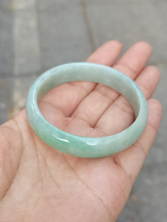 GUARDIAN | JAYDE Natural Grade-A Jadeite Bangle in Light Aqua Green (50.9mm Oval)