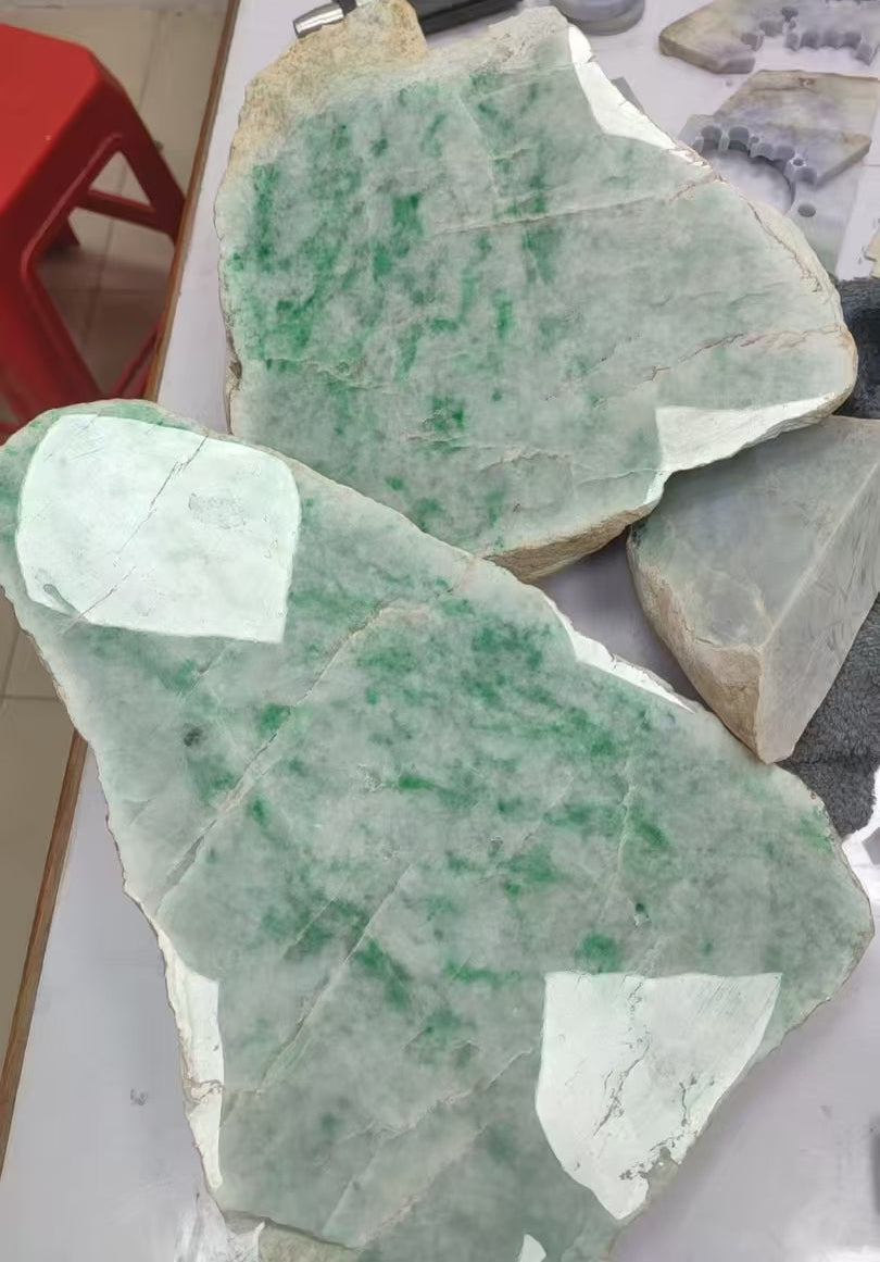 GUARDIAN | JAYDE Untreated Grade-A Jadeite Bangle in Dreamy White with patches of Vibrant Green (53.7mm Round)