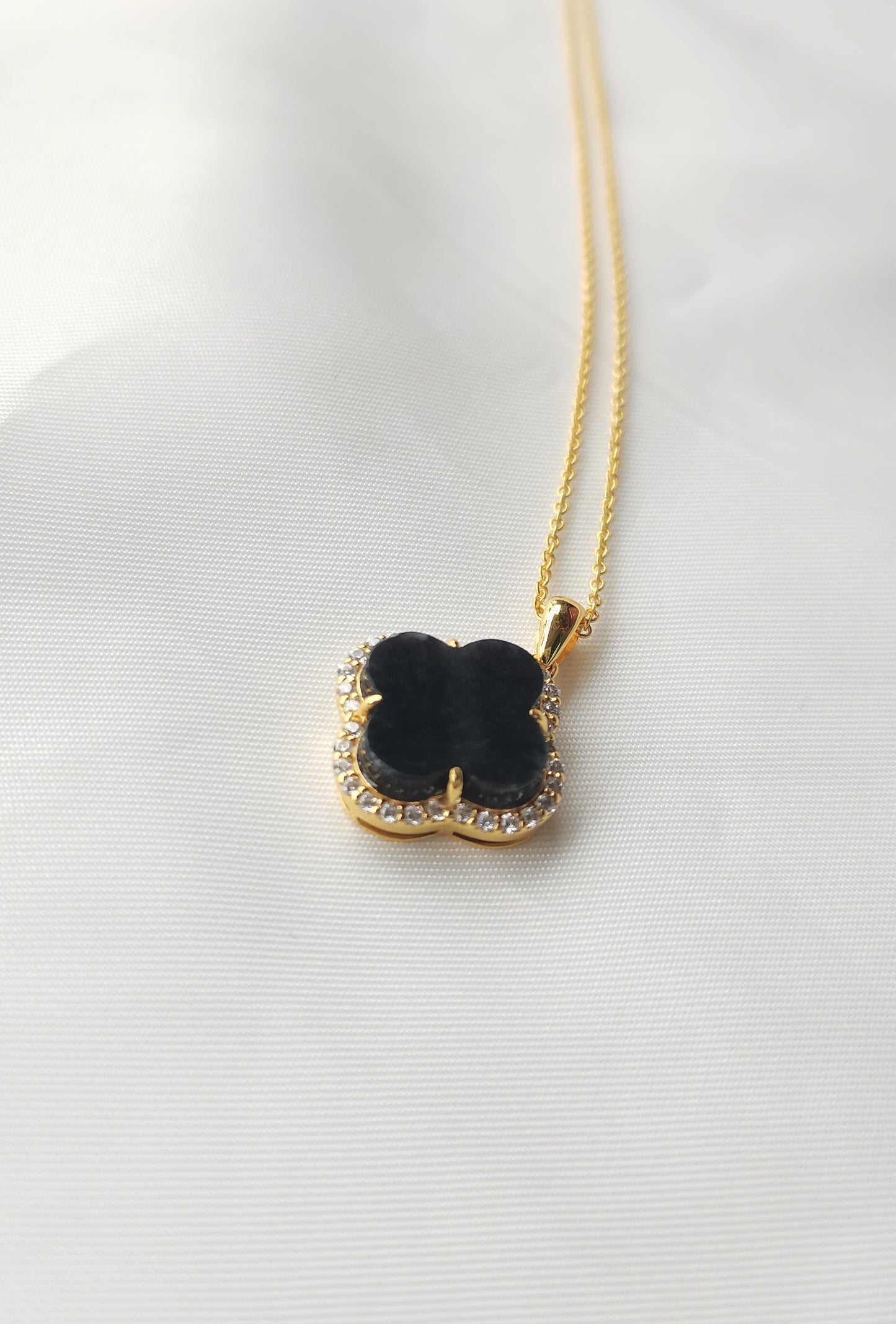 Nature | Serendipity Four Leaf Clover Jadeite Pendant in Mysterious Black (18K Gold Vermeil)