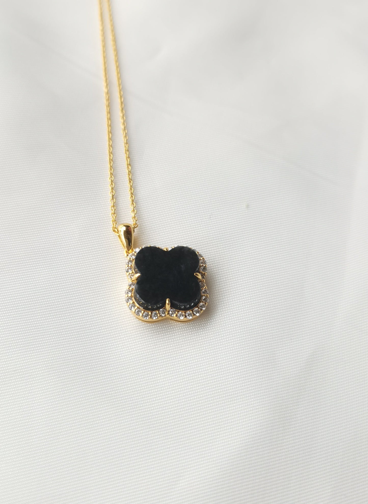 Nature | Serendipity Four Leaf Clover Jadeite Pendant in Mysterious Black (18K Gold Vermeil)