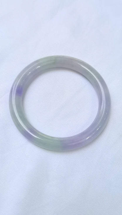 GUARDIAN | JAYDE Natural Grade-A Jadeite Bangle in Dreamy Lavender Purple and Pastel Green (55mm Round)