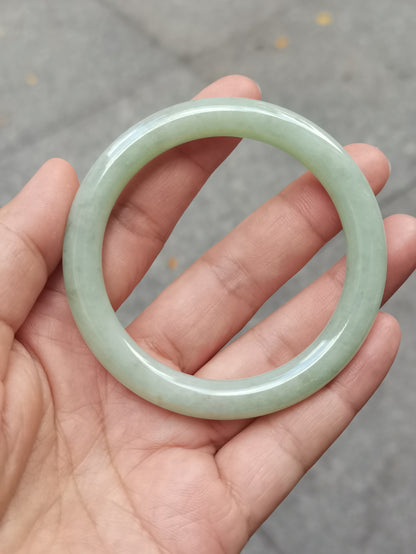 GUARDIAN | JAYDE Untreated Grade-A Jadeite Bangle in Pastel Green (53.4mm Round)