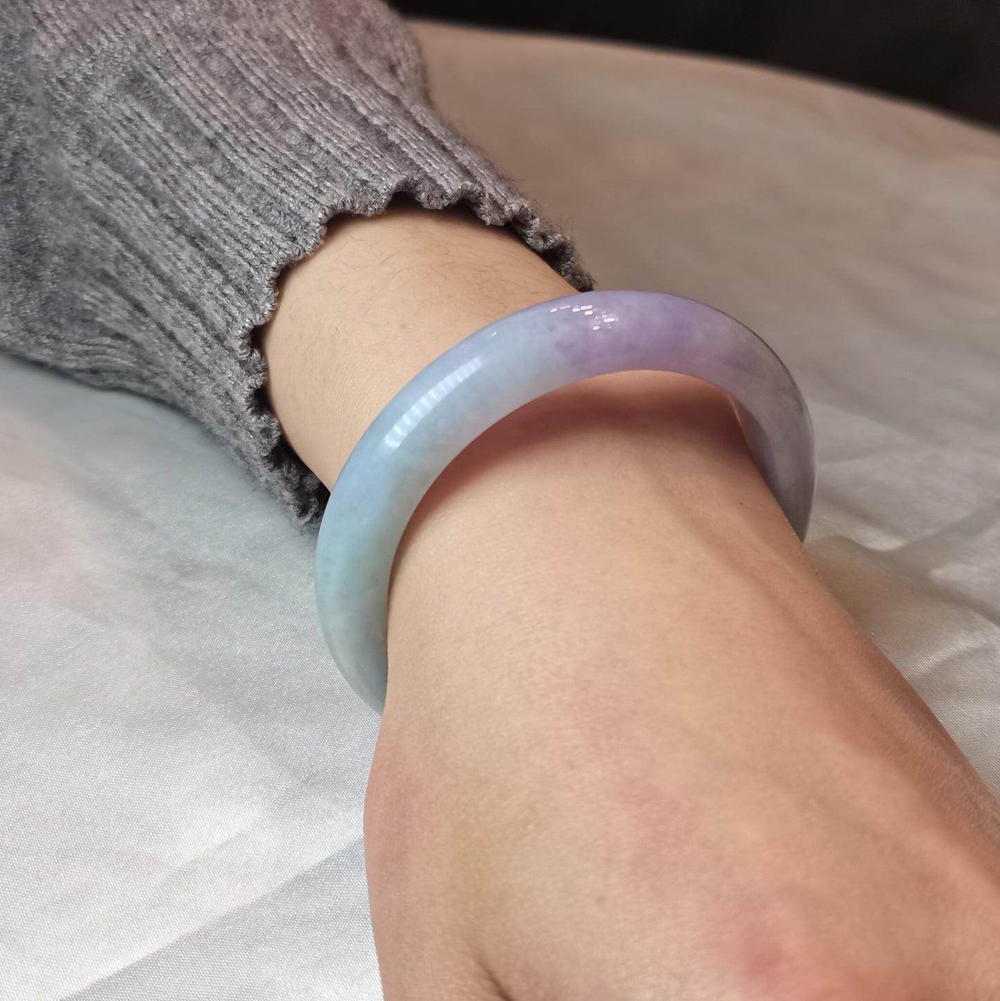 GUARDIAN | JAYDE Untreated Grade-A Jadeite Bangle in Dreamy Lavender Purple and Pastel Green (52.7mm Half Round)