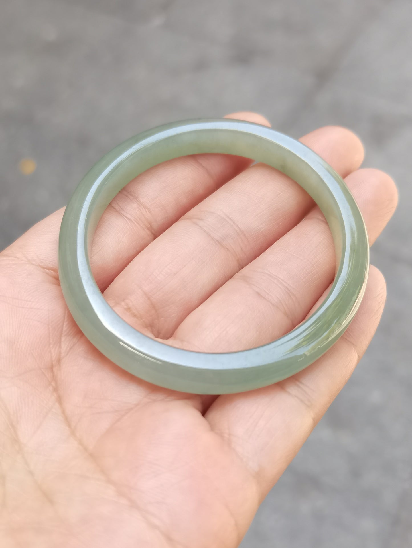 GUARDIAN | JAYDE Untreated Grade-A Jadeite Bangle in Aqua Green (52.3mm Oval)