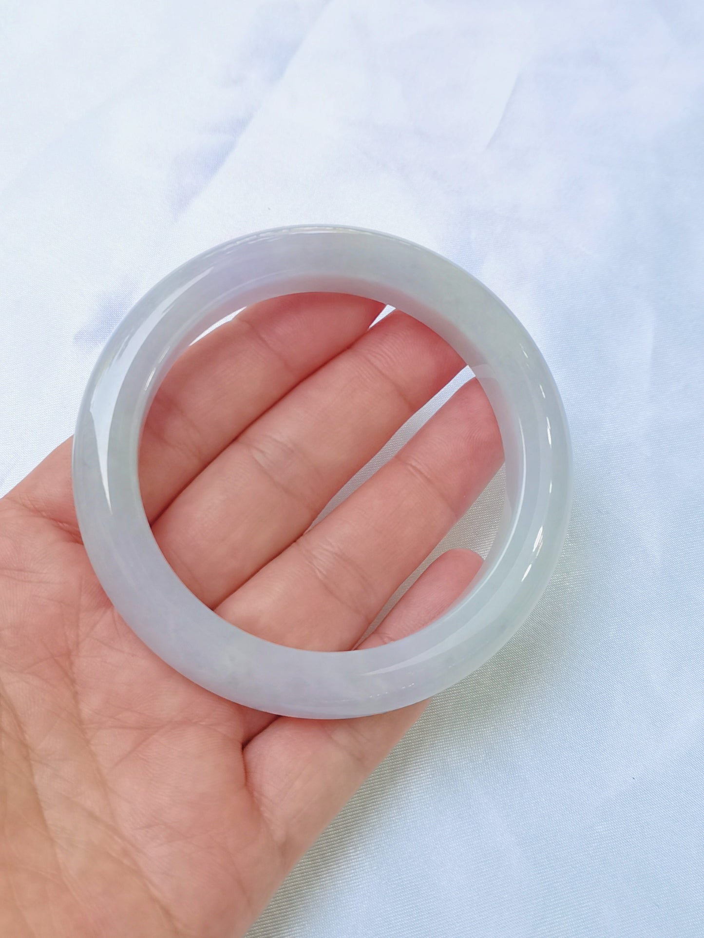 GUARDIAN | JAYDE Untreated Grade-A Jadeite Bangle in Dreamy Lavender Purple and Pastel Green (52.3mm Half Round)