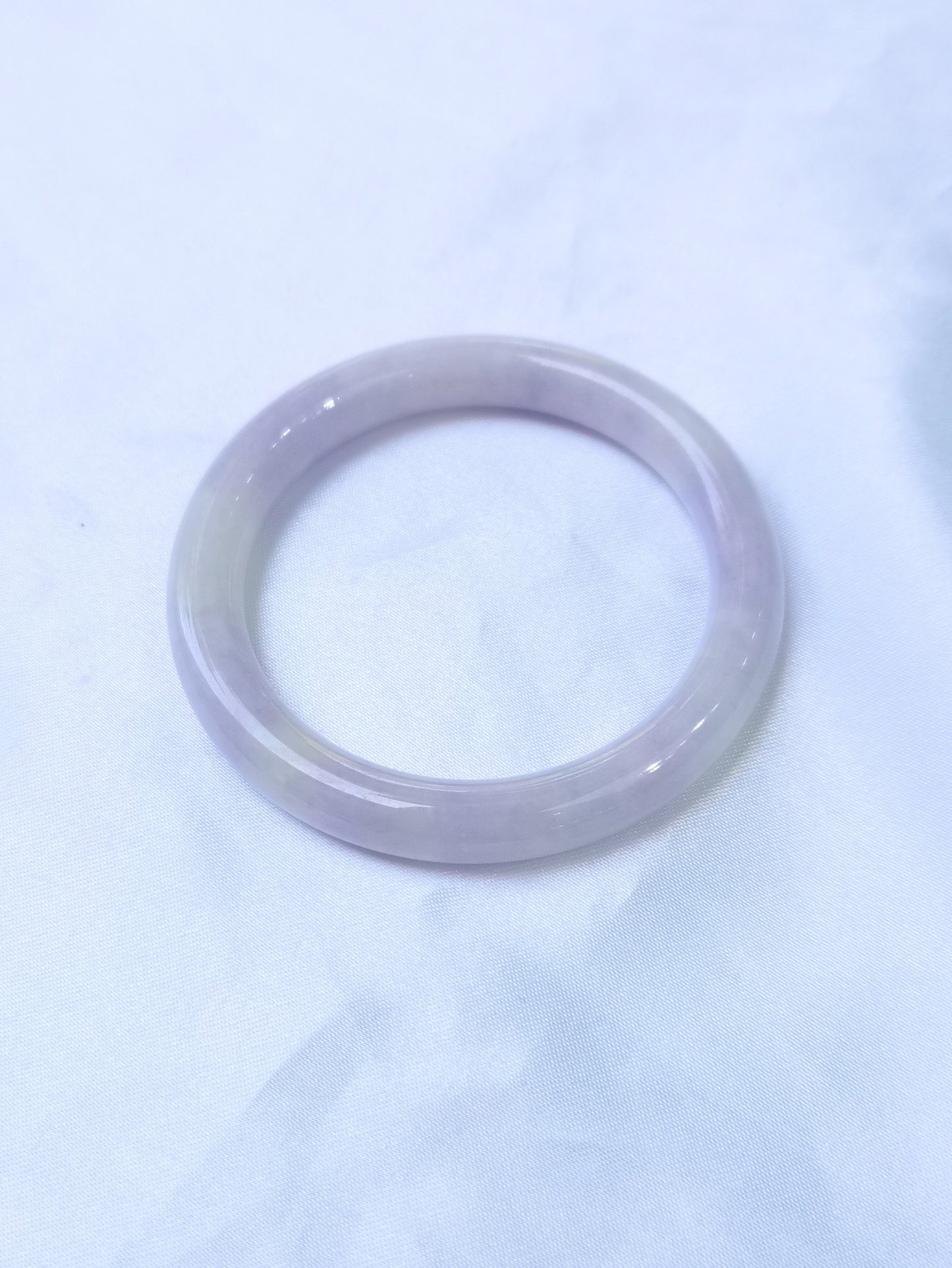 GUARDIAN | JAYDE Untreated Grade-A Jadeite Bangle in Dark Lavender Purple and White (51.8mm Round)
