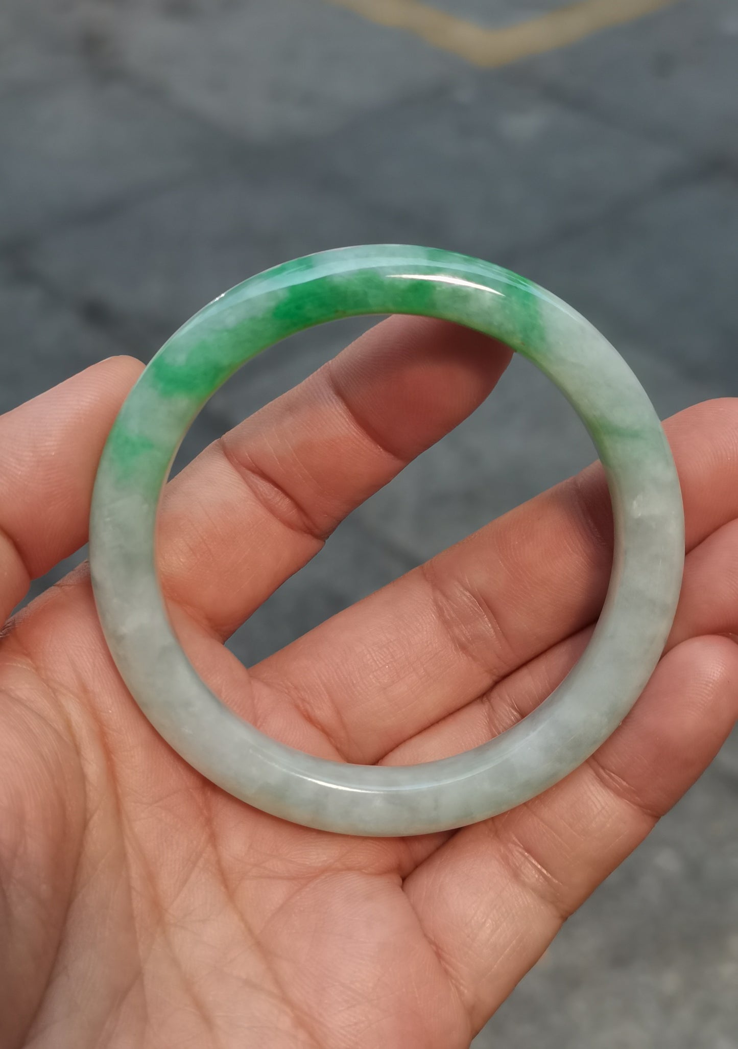 GUARDIAN | JAYDE Untreated Grade-A Jadeite Bangle in Dreamy White with patches of Vibrant Green (52.2mm Round)
