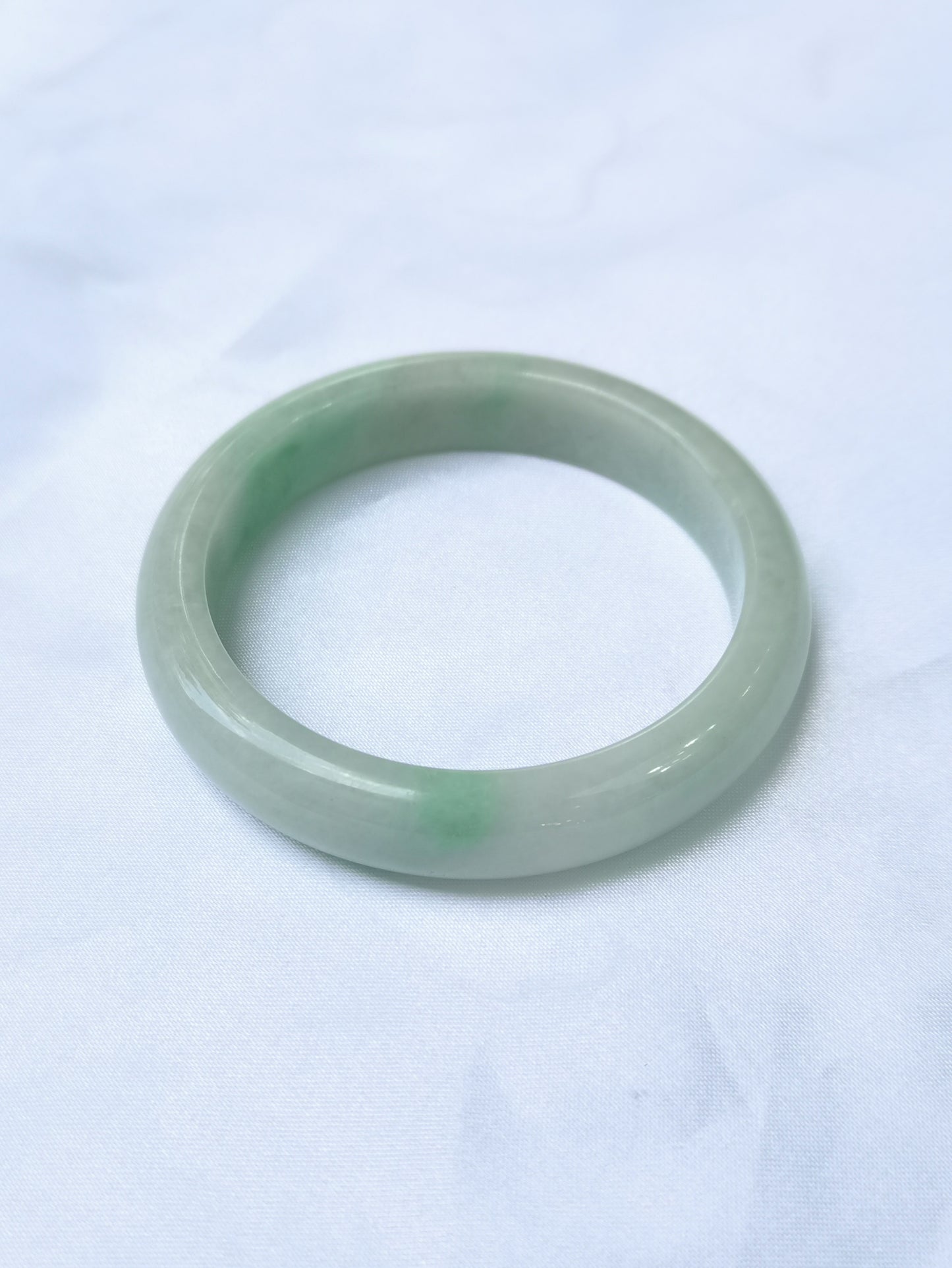 GUARDIAN | JAYDE Untreated Grade-A Jadeite Bangle in Pastel Green (56mm Half Round)