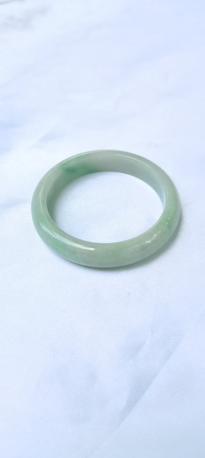 GUARDIAN | JAYDE Untreated Grade-A Jadeite Bangle in Pastel Green (56mm Half Round)