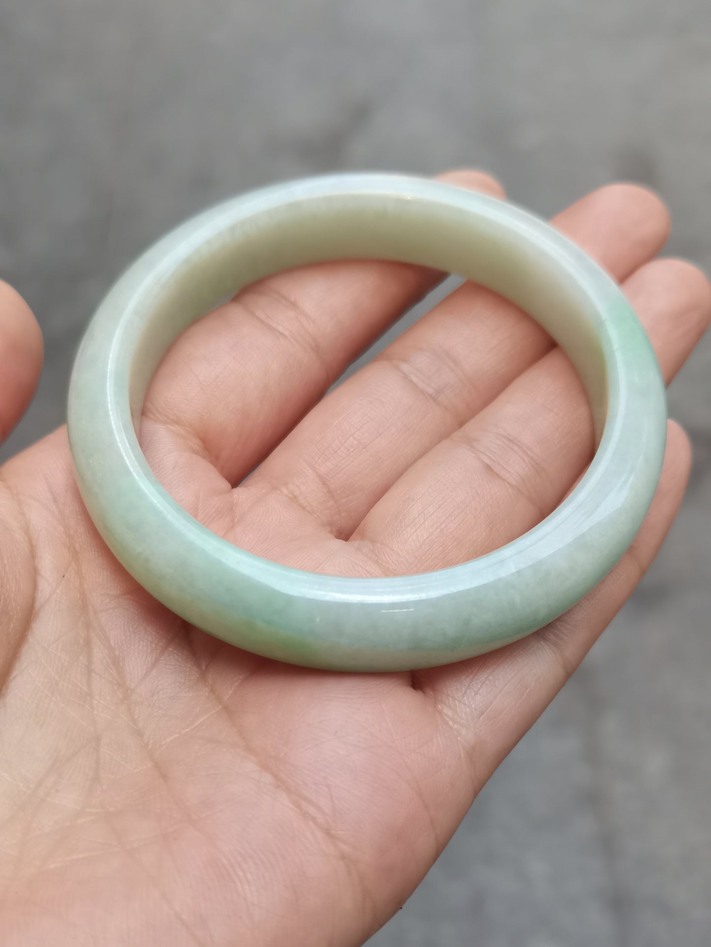 GUARDIAN | JAYDE Untreated Grade-A Jadeite Bangle in Pastel Green (56mm Half Round)