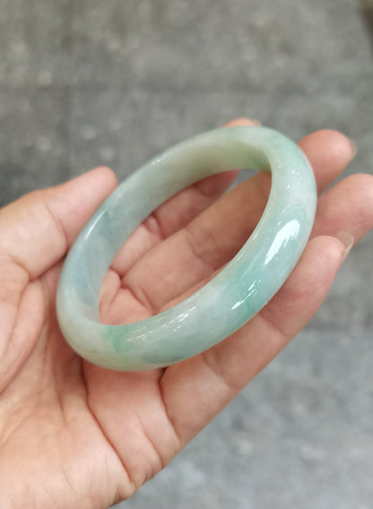 GUARDIAN | JAYDE Untreated Grade-A Jadeite Bangle in Light Pastel Green (57.4mm Half Round)