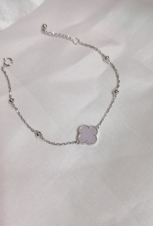 Nature | Liàn Four Leaf Clover Jadeite Bracelet in Light Lavender Purple (10mm)