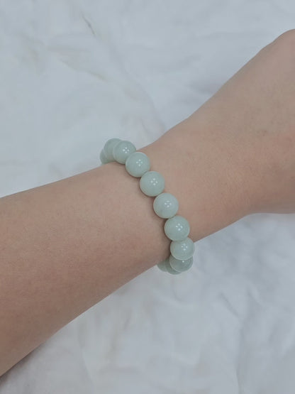 Yuan | Jadeite Bead Bracelet in Light Pastel Green (8/10mm)