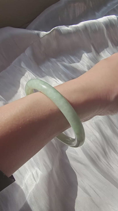 GUARDIAN | JAYDE Natural Grade-A Jadeite Bangle in Pastel Green (56.8mm Thin Round)