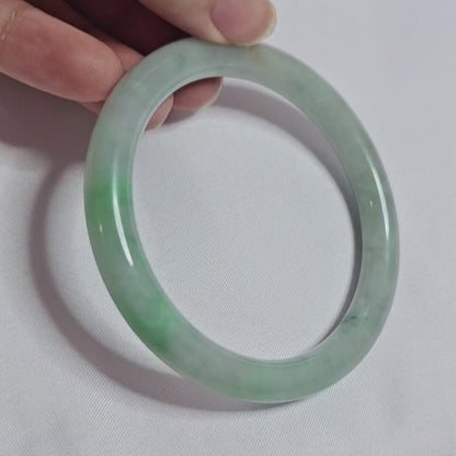 GUARDIAN | JAYDE Untreated Grade-A Jadeite Bangle in Pastel Green (55.8mm Round)