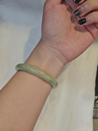 GUARDIAN | JAYDE Natural Grade-A Jadeite Bangle in Yellow Haze (54.8mm Half Round)