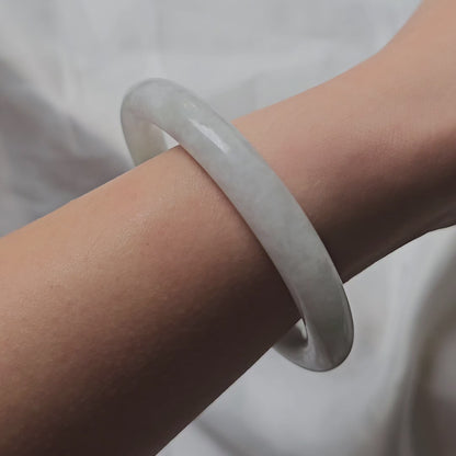 GUARDIAN | JAYDE Natural Grade-A Jadeite Bangle in Dreamy White with Pastel Green (55.2mm Round)