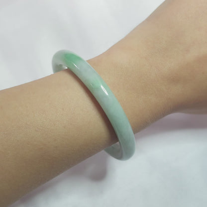GUARDIAN | JAYDE Untreated Grade-A Jadeite Bangle in Pastel Green (55.8mm Round)