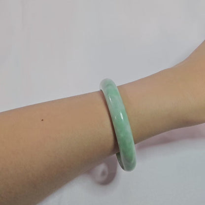 GUARDIAN | JAYDE Natural Grade-A Jadeite Bangle in Pastel Green (54mm Half Round)