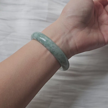 GUARDIAN | JAYDE Natural Grade-A Jadeite Bangle in Floral Green/Piao Hua (57.6mm Half Round)