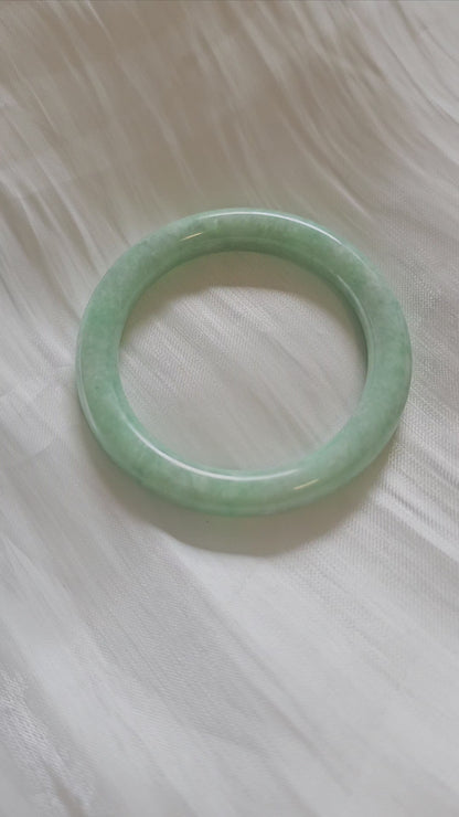 GUARDIAN | JAYDE Natural Grade-A Jadeite Bangle in Pastel Green (55mm Round)