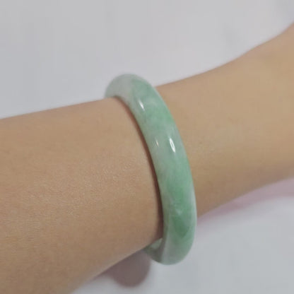 GUARDIAN | JAYDE Natural Grade-A Jadeite Bangle in Pastel Green (54mm Half Round)