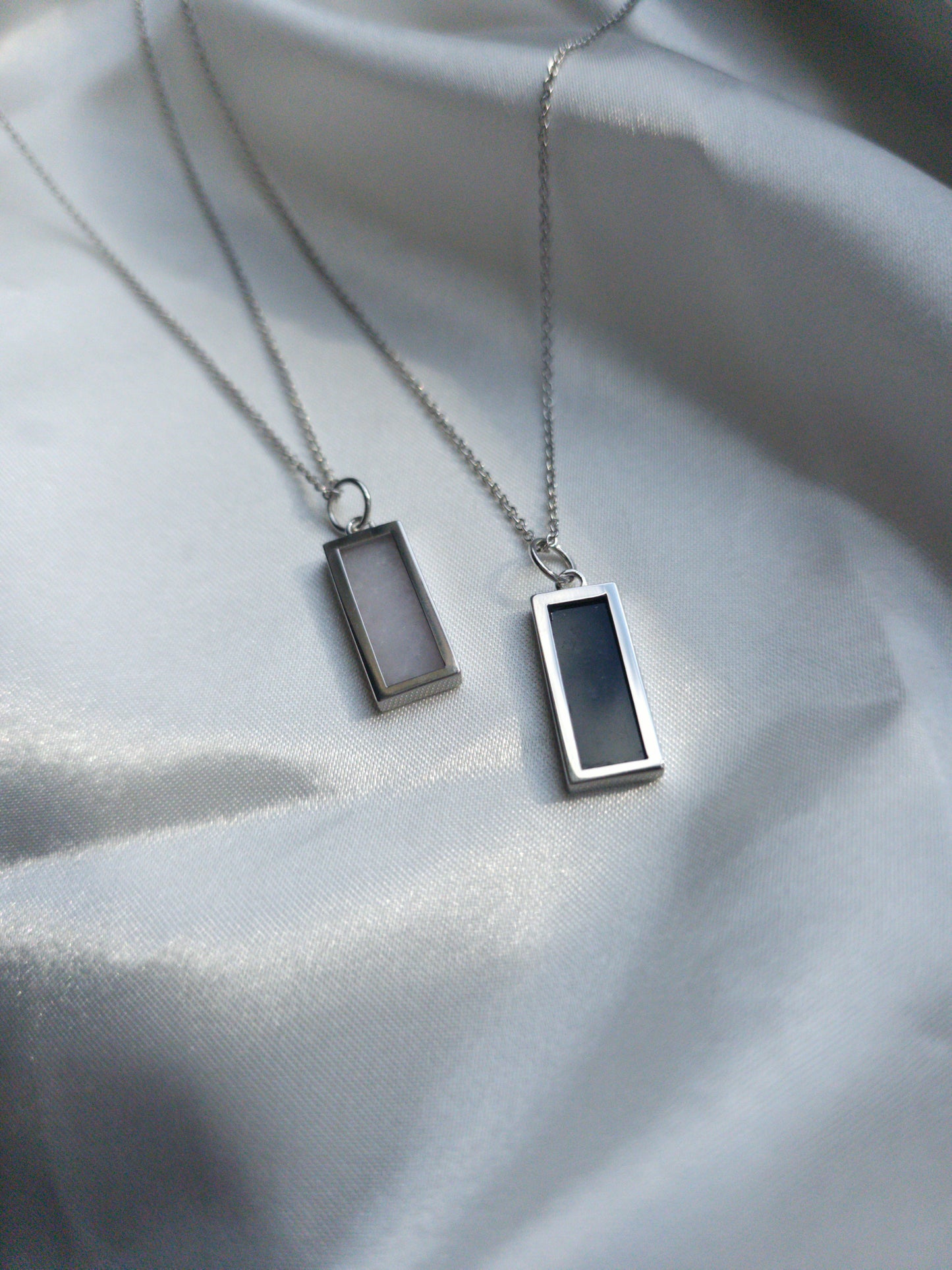 minimalistic modern simple wushi black jadeite jade sterling silver palladium necklace 無事牌