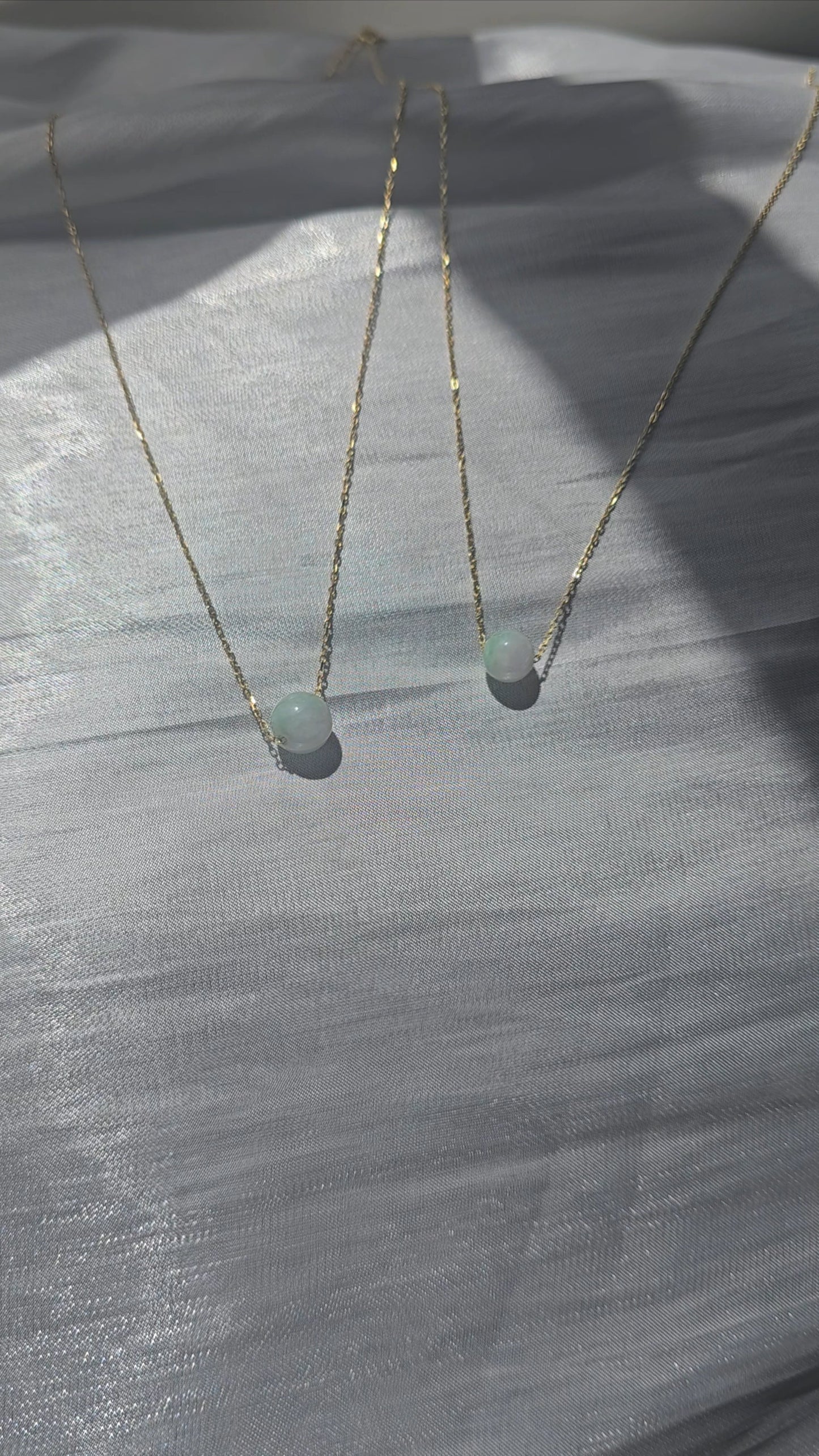 Yuan | Minimalist Floating Jadeite Necklace in Pastel Green